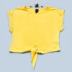 *LIKE NEW 2b Bebe Bright Yellow Tie-Front Crop Top